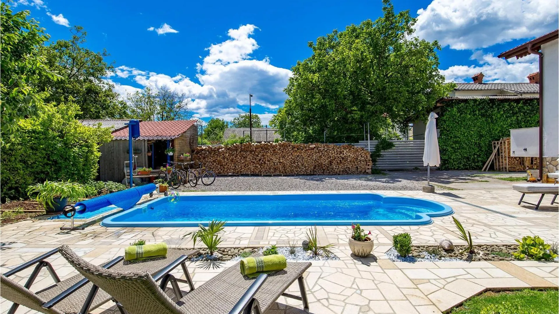 2 Bedroom Gorgeous Apartment In Drazice 0*,  Croazia